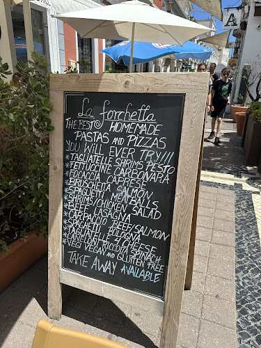 R. Conselheiro Bivar 42, 8000-343 Faro