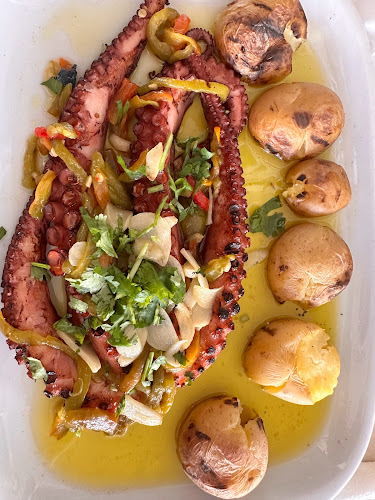 Opinii despre PEACE PLANET RESTAURANT & BAR în Albufeira - Gastronomia e hotelaria