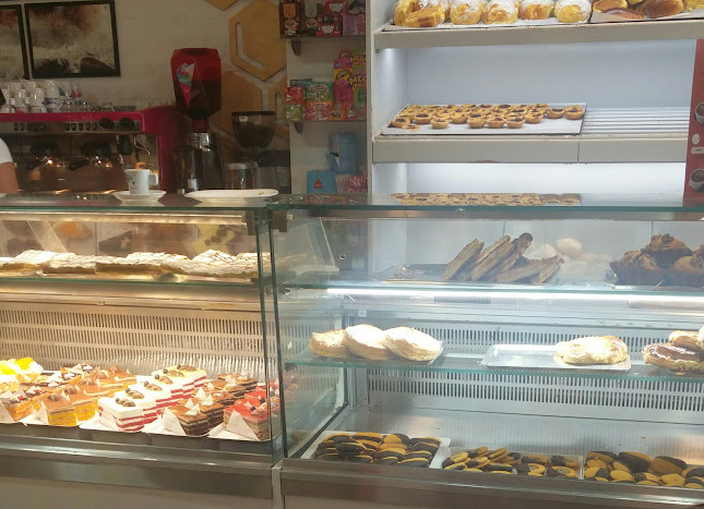 Opinii despre Colmeia de Mel în Agualva-Cacém - Gastronomia e hotelaria