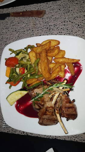 Praça Dr. António Padinha 39, 8800-637 Tavira