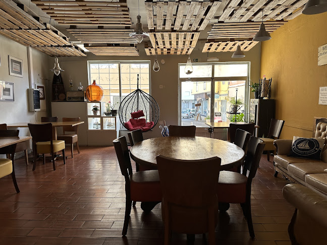Cais Wine&Tapas Bar - Quarteira
