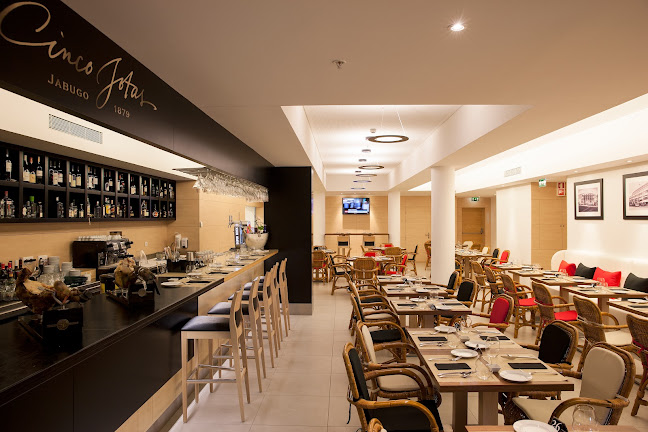 http://www.hoteldamusica.com/