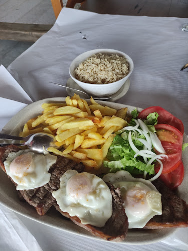 Av. da Escola 8, 4920-002 Campos