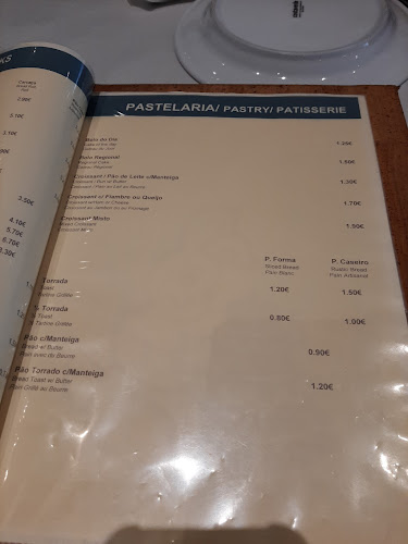 Comments and reviews of Snack-bar Pastelaria Coelho