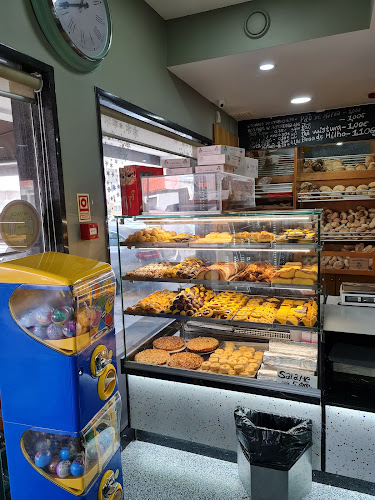 Opinii despre Pastelaria Flor de Caneças în Caneças - Gastronomia e hotelaria