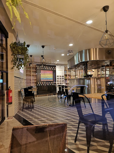 Companhia das Conservas Matosinhos - Bistro & Store - Matosinhos