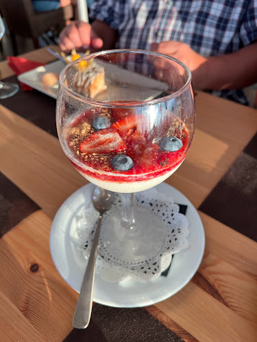 Magna Carta - Wine & Food