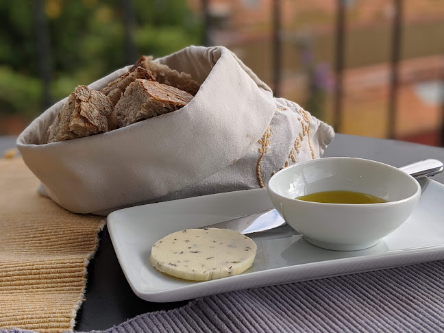 R. de Tomás Gonzaga 90, 4050-605 Porto