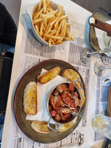 Alameda Ribeirinha 5 de Agosto de 1982, 4815-762 Vizela