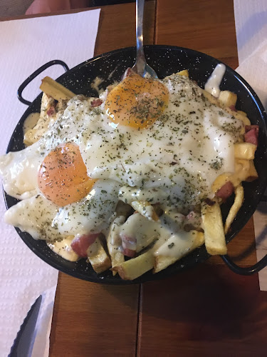 Cheers Sports Bar & Restaurant - Almada