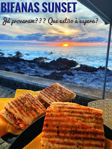 Comentarii opinii despre Sunset Steve's Bar (Piscinas Naturais)