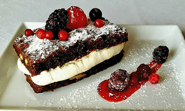 Opinii despre Doçaria Almeixar, Bistrô în Albufeira - Gastronomia e hotelaria