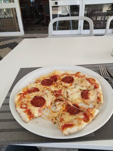 Avenida Tomás Cabreira , Ed. Belo Horizonte Bloco H, R/C, 8500-802 Portimão