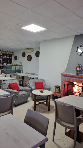 Comments and reviews of Snack Bar-O Arado