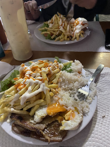 Opinii despre Roulote bar Cantinho dos Sabores în Póvoa de Santa Iria - Gastronomia e hotelaria