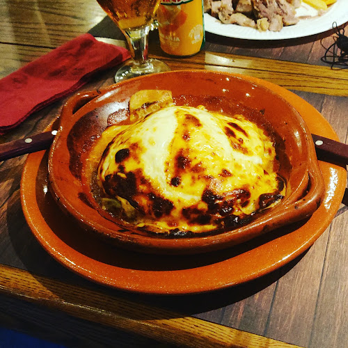 Opinii despre Barril Avenida (francesinha da Pita) în Valongo - Gastronomia e hotelaria