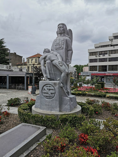 Comentarii opinii despre Praça Santo Thyrso