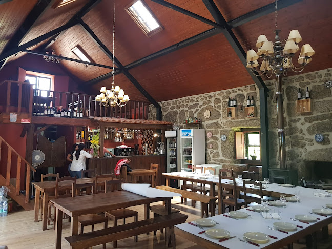 Casa d'Azenha Wine Bar - Gastronomia e hotelaria