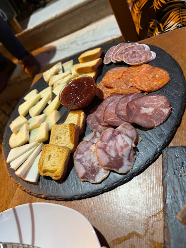 11 Tapas - Restaurante & Cocktail, WineBar