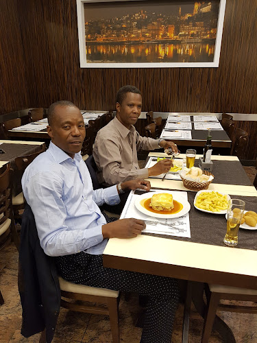 Diu Palace - Gastronomia e hotelaria