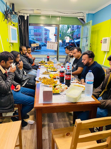 Av escola fuzileiro 1 O, 2830-172 Barreiro