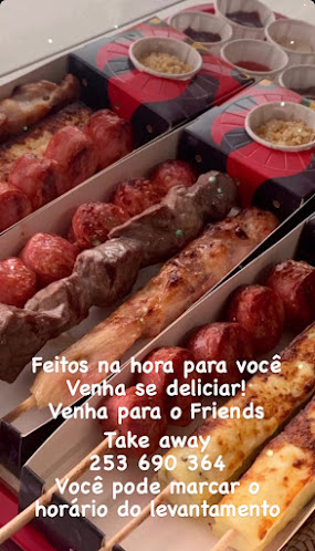 Friends e Planet Hot Dog - Braga