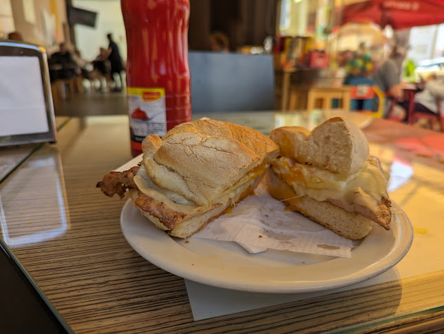 Aqui Há Gato - Lagos