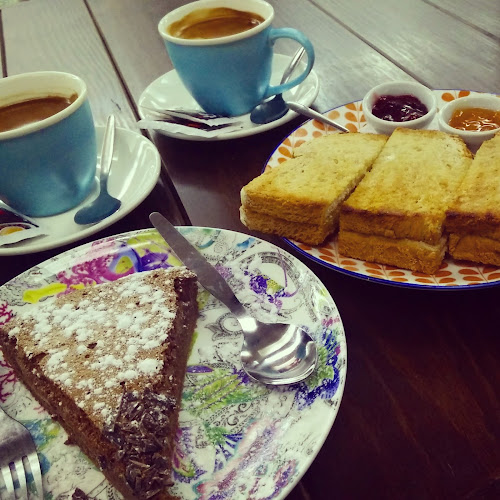 Opinii despre Versos Em Fatias în Porto - Gastronomia e hotelaria