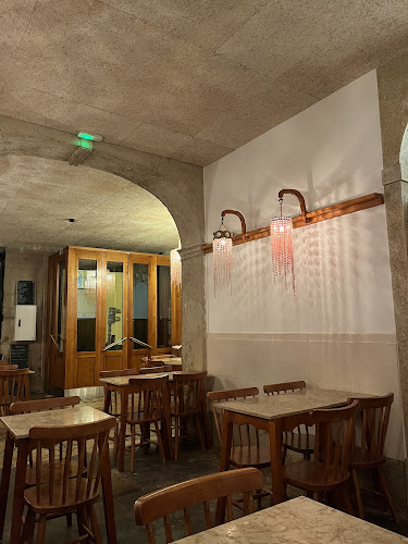 Rua das Flores 103 109, 1200-194 Lisboa