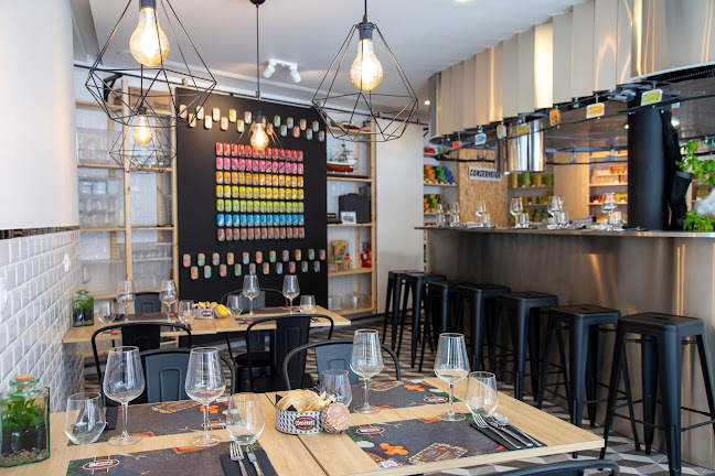 Comentarii opinii despre Companhia das Conservas Matosinhos - Bistro & Store