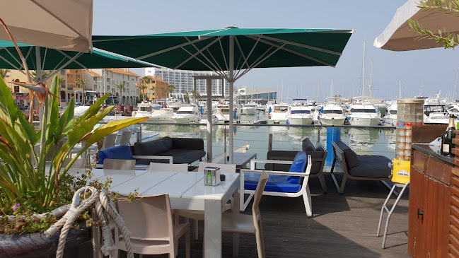 R. da Botelha 18, 8125-507 Quarteira