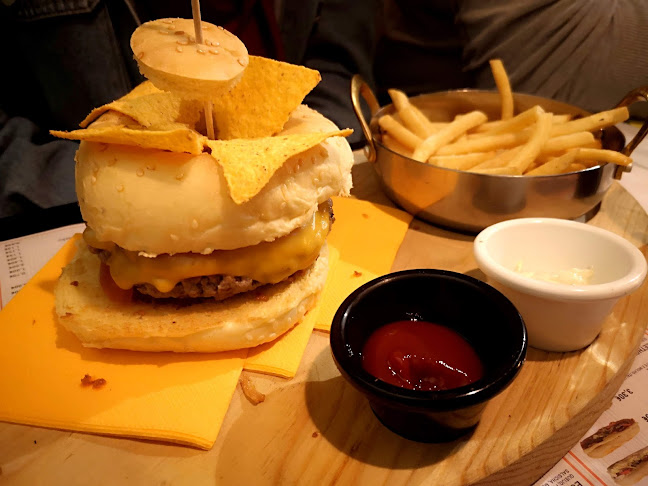 Music Food & Drinks - Gastronomia e hotelaria