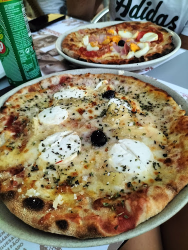 Comentarii opinii despre Celeste