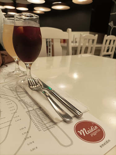 Opinii despre Pizzeria Meidin în Porto - Gastronomia e hotelaria