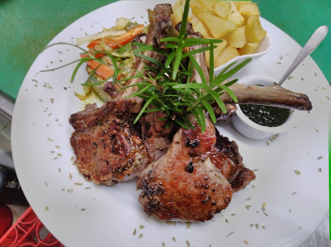 Goldi Restaurant - Gastronomia e hotelaria