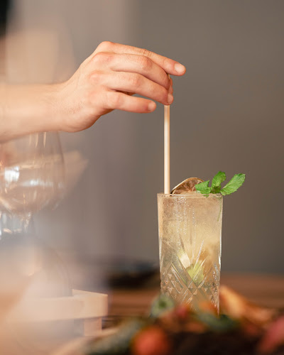 R. Pereiras 19, 4805-534 Sande (São Martinho)