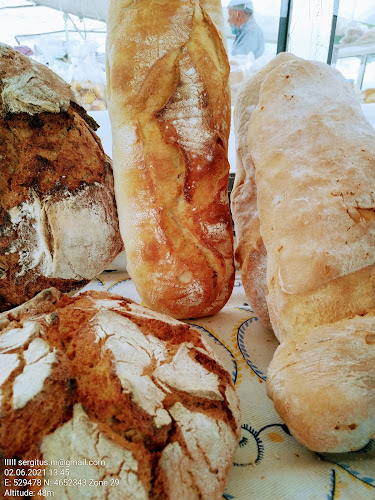 Av. Sá Carneiro, 4930-648 Valença