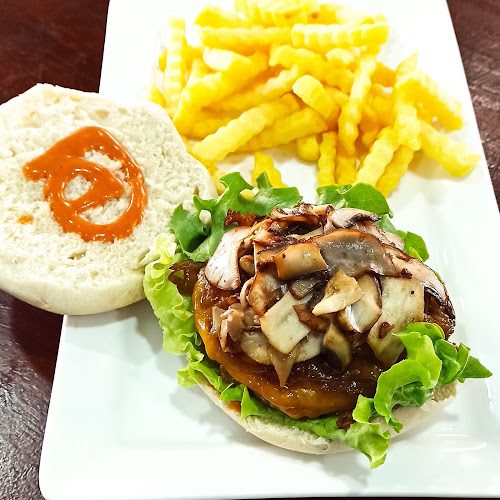 Coyratos Hamburgueria - Gastronomia e hotelaria