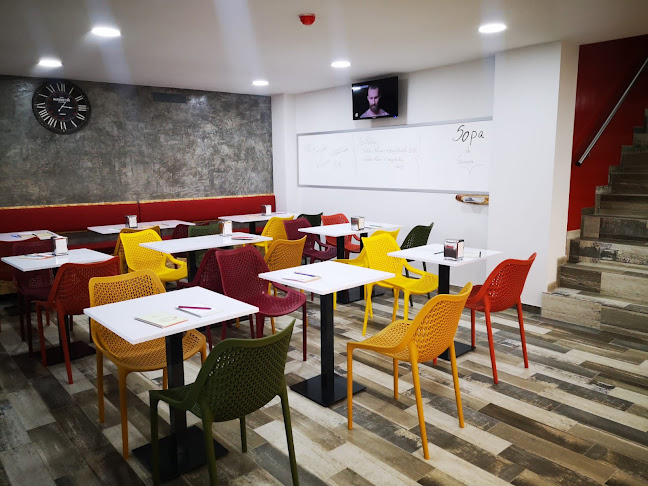 Opinii despre RST Kebab and Pizza în Porto - Gastronomia e hotelaria