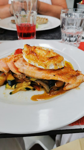 A Gaivota Beach Restaurant Bar - Quarteira