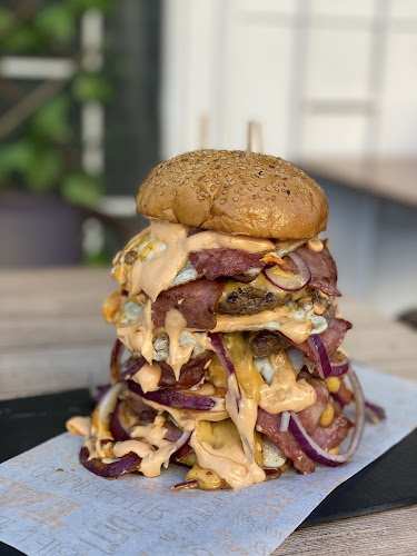 Largo Maurício de Oliveira 3c, 1500-552 Lisboa