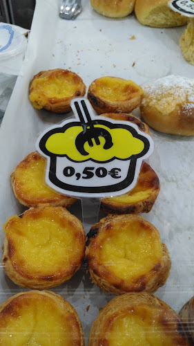 Comentarii opinii despre Padaria/Pastelaria "Low-Cost"