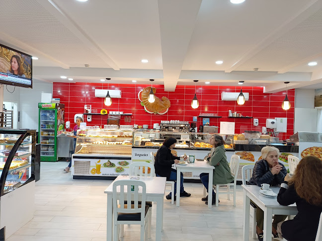 Comments and reviews of Padaria e Pastelaria da Vila