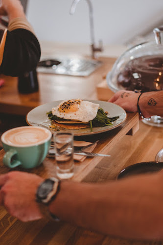 KAYA - Coffee & Brunch