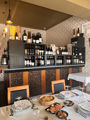 R. do Cadaval 395, Válega