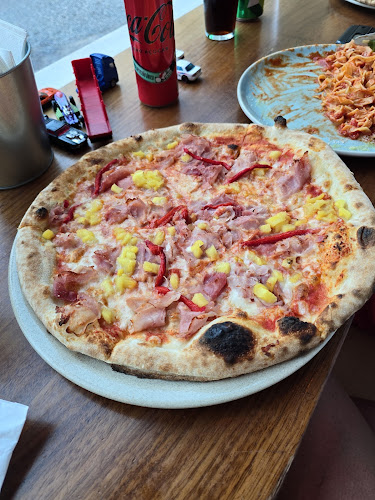 Funky Donkey Pizza - Gastronomia e hotelaria