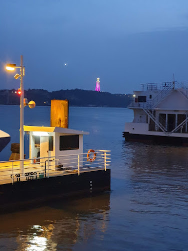 Armazém A, n.º 18, R. da Cintura do Porto de Lisboa, Lisboa