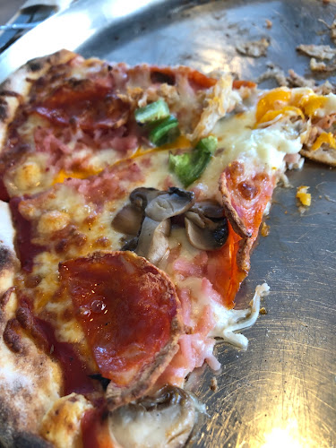 Troia Pizzaria & Restaurante - Ferreiros