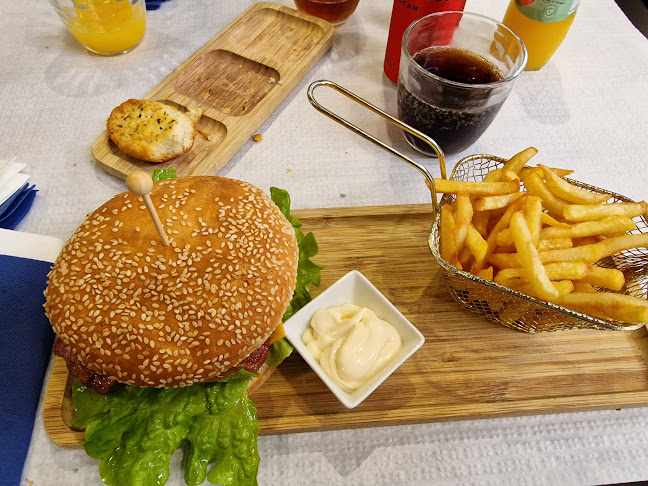 Opinii despre pizzburg în Chamusca - Gastronomia e hotelaria