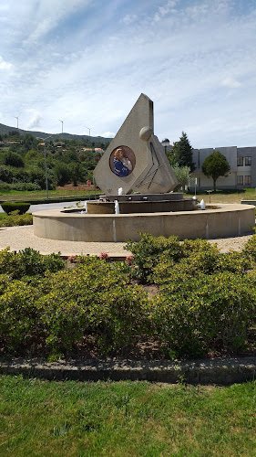 Av. Anarias do Carmo Santos nº76, 3610-020 Tarouca